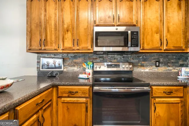 $315,000 | 167 Holly Pointe, Warner Robins, GA 31088