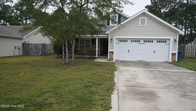 $1,995 | 412 Ridgeway Drive, Sneads Ferry, NC 28460