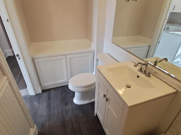$2,750 | 2054 North Cambridge Avenue, Milwaukee, WI 53202