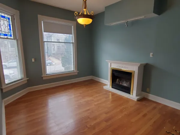 $2,750 | 2054 North Cambridge Avenue, Milwaukee, WI 53202