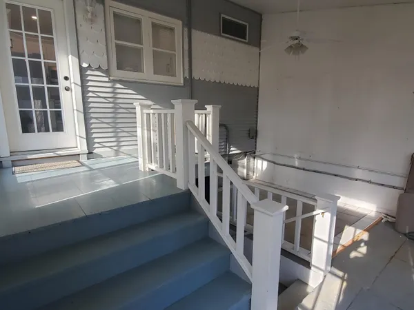 $2,750 | 2054 North Cambridge Avenue, Milwaukee, WI 53202