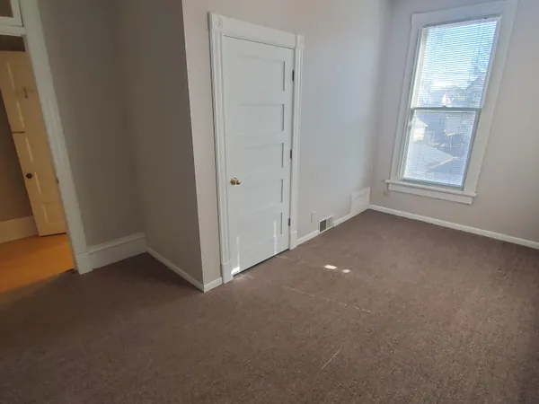 $2,750 | 2054 North Cambridge Avenue, Milwaukee, WI 53202