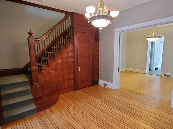 $2,750 | 2054 North Cambridge Avenue, Milwaukee, WI 53202