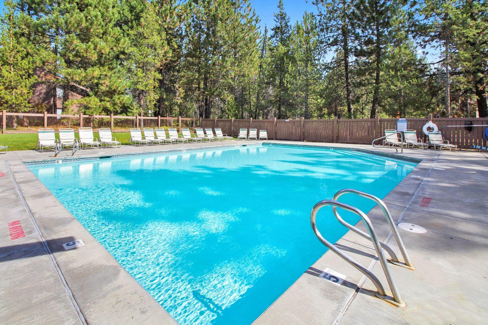 57377 Beaver Ridge Loop, Unit 29C Sunriver, OR 97707 - Photo 22 of 24 Ridge pool 2
