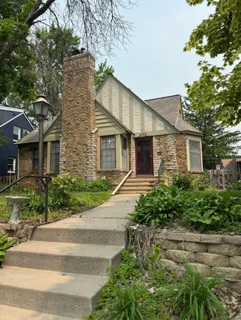 $360,000 | 4064 Shoreline Drive, Robbinsdale, MN 55422