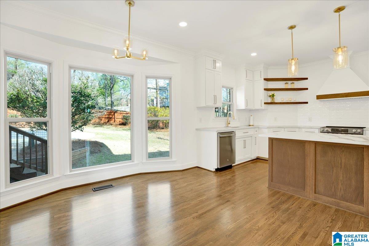 1128 Al Seier Road Birmingham, AL 35226 - Photo 7 of 46
