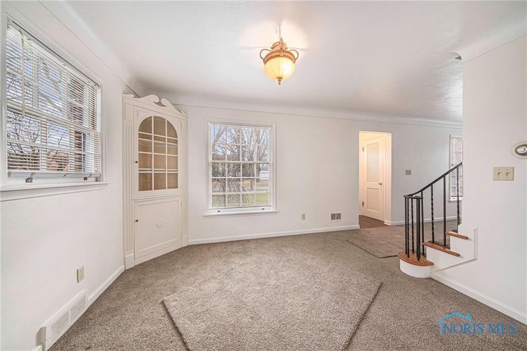 4201 Elmhurst Road Toledo, OH 43613 - Photo 5 of 27 Gallery Image 5