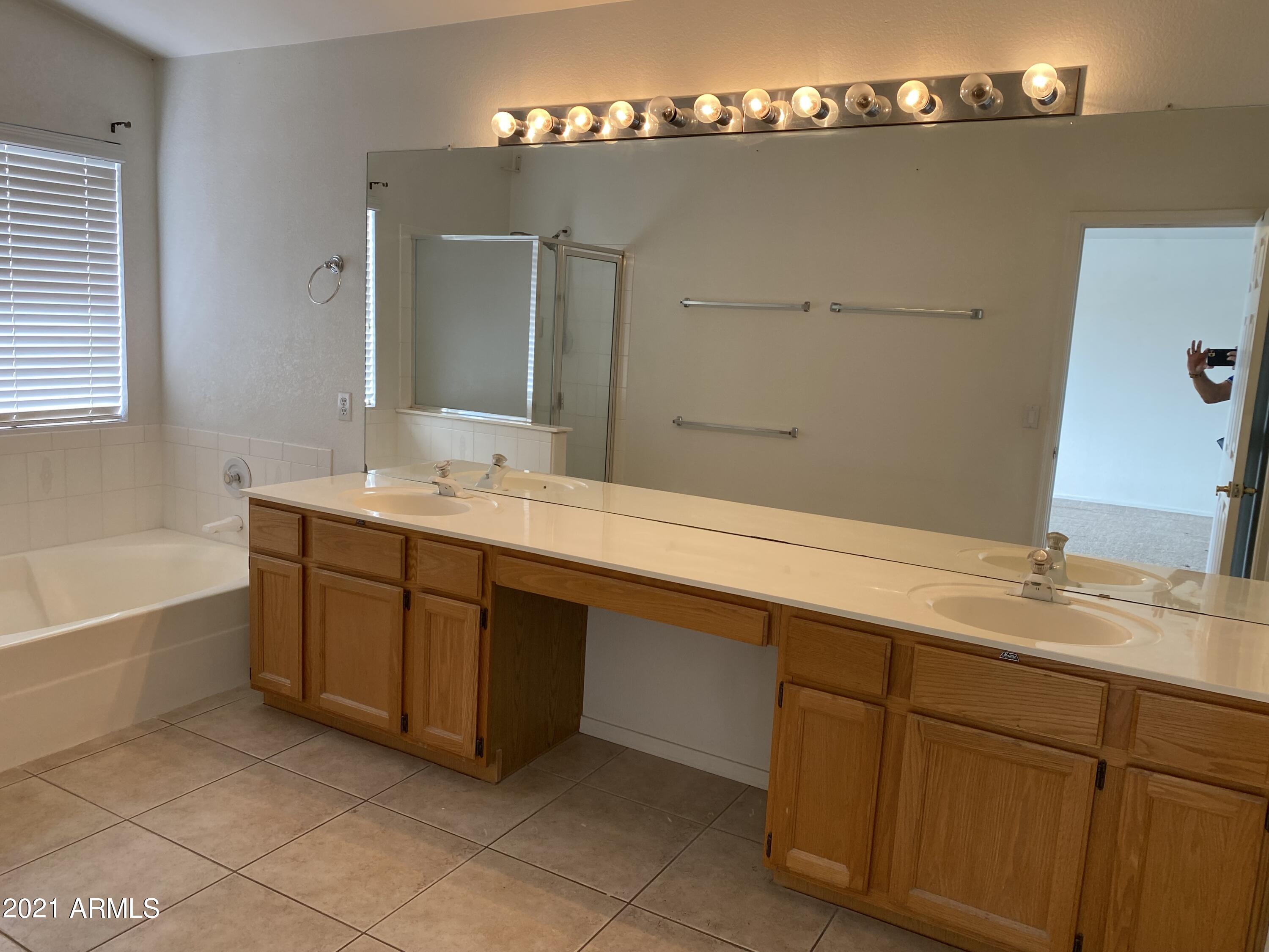 1363 East Butler Circle Chandler, AZ 85225 - Photo 18 of 41 IMG_3116