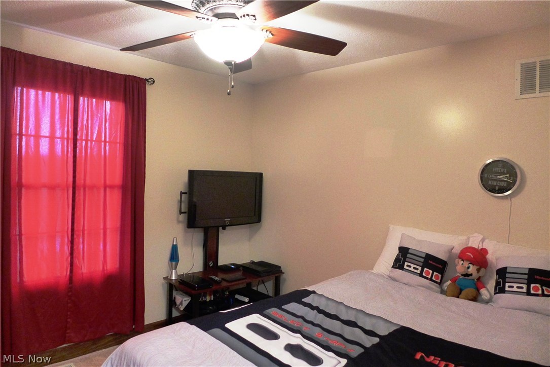 4912 South County Line Road Madison, OH 44057 - Photo 18 of 23 Bedroom Number 3