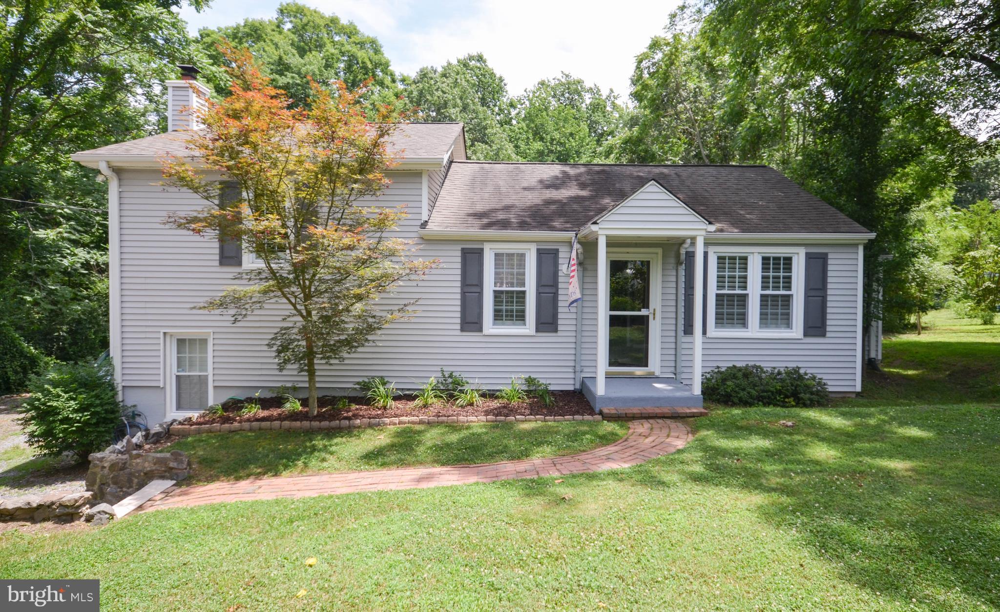 73 Ferry Road Fredericksburg, VA 22405 - Photo 1 of 19 Front