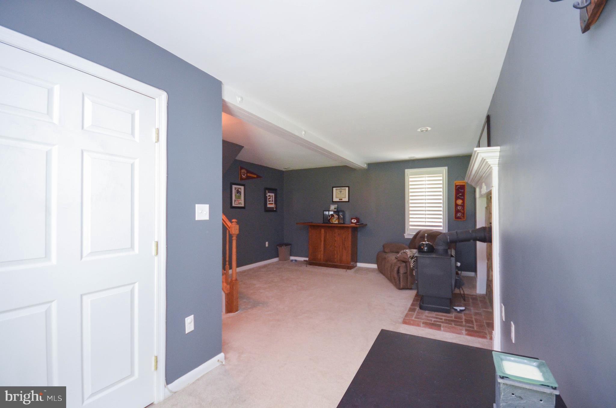 73 Ferry Road Fredericksburg, VA 22405 - Photo 14 of 19 Family Room