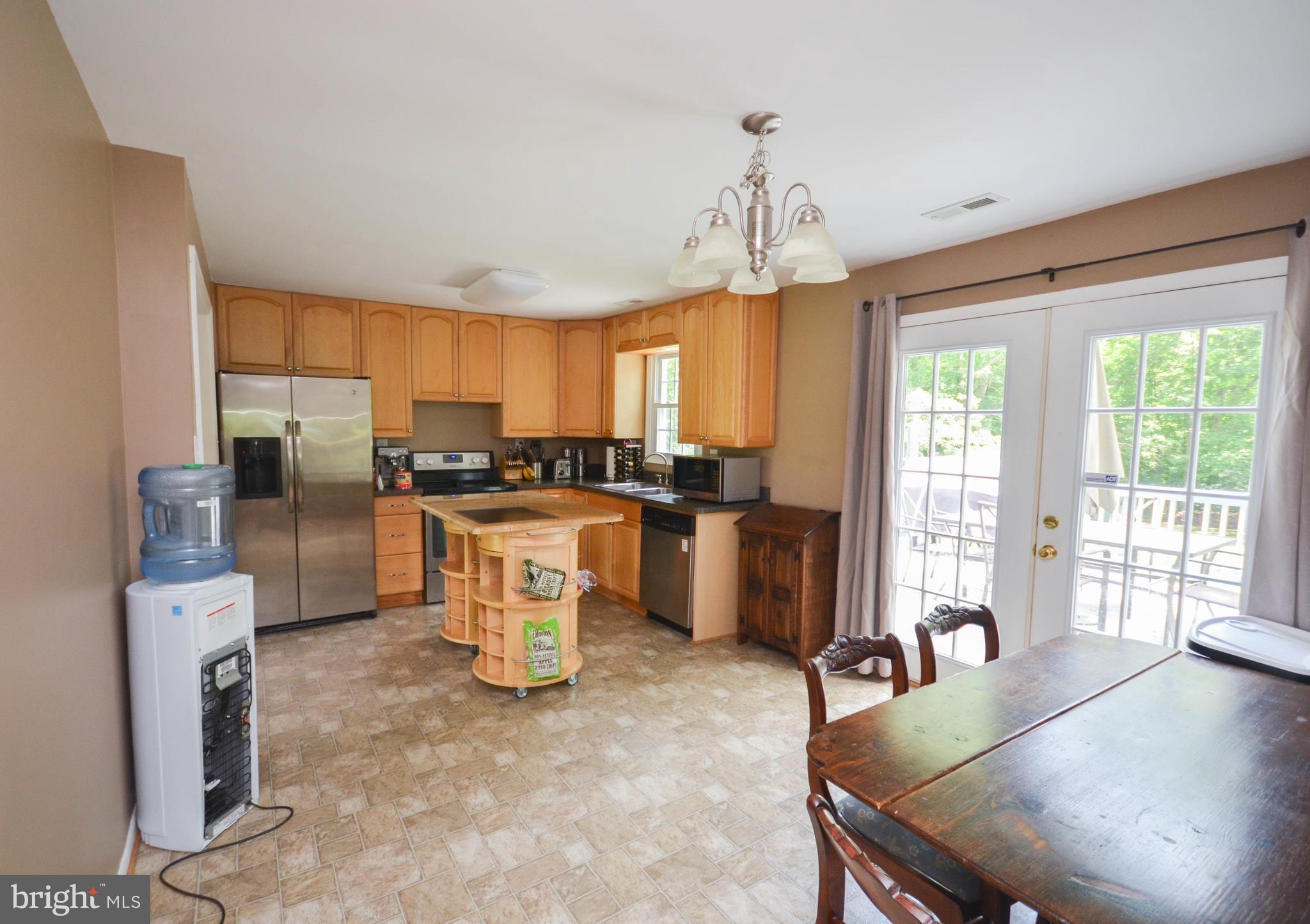 73 Ferry Road Fredericksburg, VA 22405 - Photo 5 of 19 Kitchen