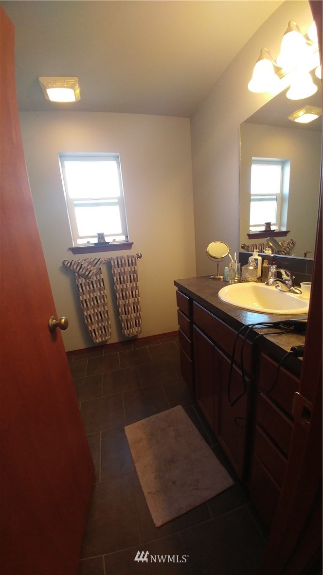 2462 Douglas Road Ferndale, WA 98248 - Photo 19 of 24