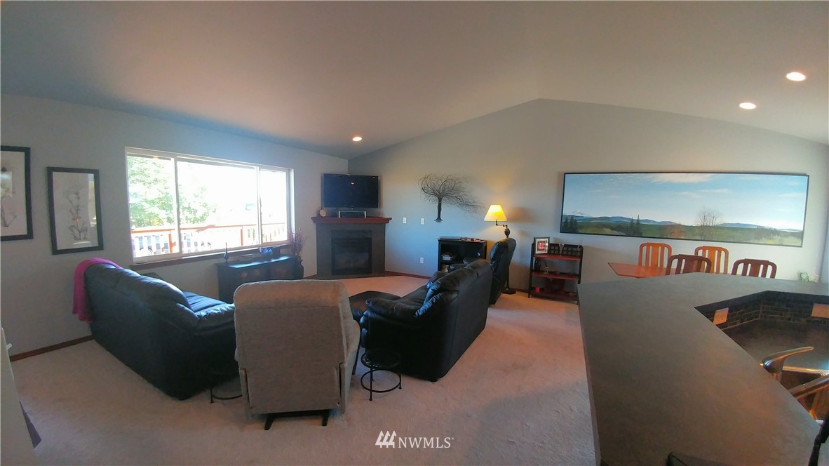 2462 Douglas Road Ferndale, WA 98248 - Photo 6 of 24