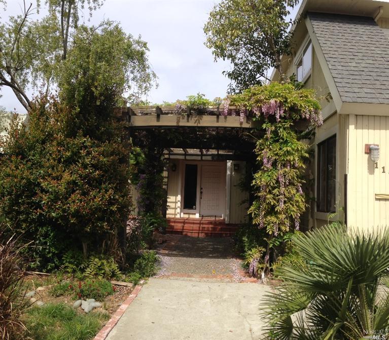117 Riviera Circle Larkspur, CA 94939 - Photo 1 of 1 Gallery Image 1