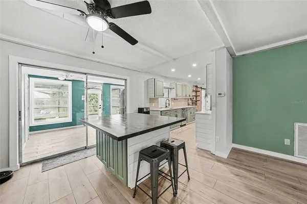 $370,000 | 1810 Driftwood Circle South, Oldsmar, FL 34677