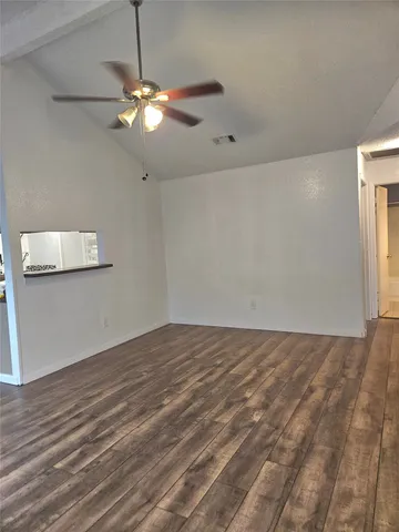 $1,475 | 10810 Parkland Woods Drive, Sugar Land, TX 77498