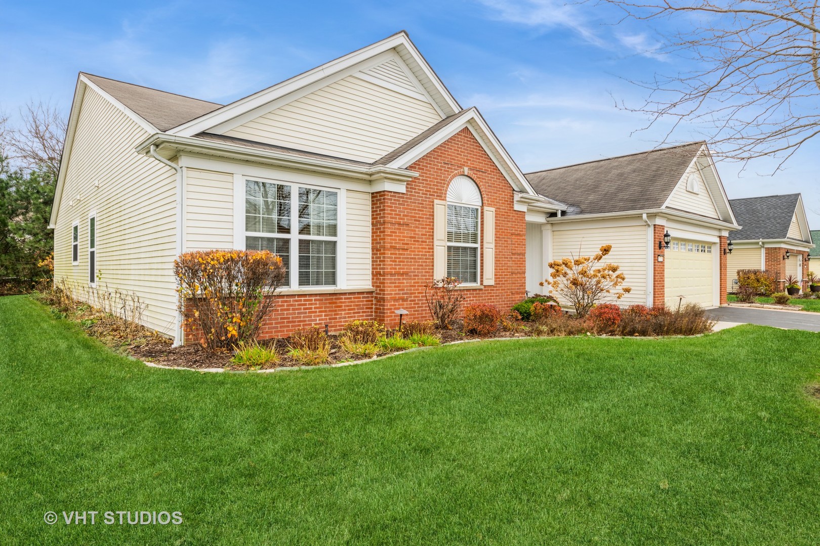 573 Tuscan View Drive Elgin, IL 60124 - Photo 3 of 46 Gallery Image 3