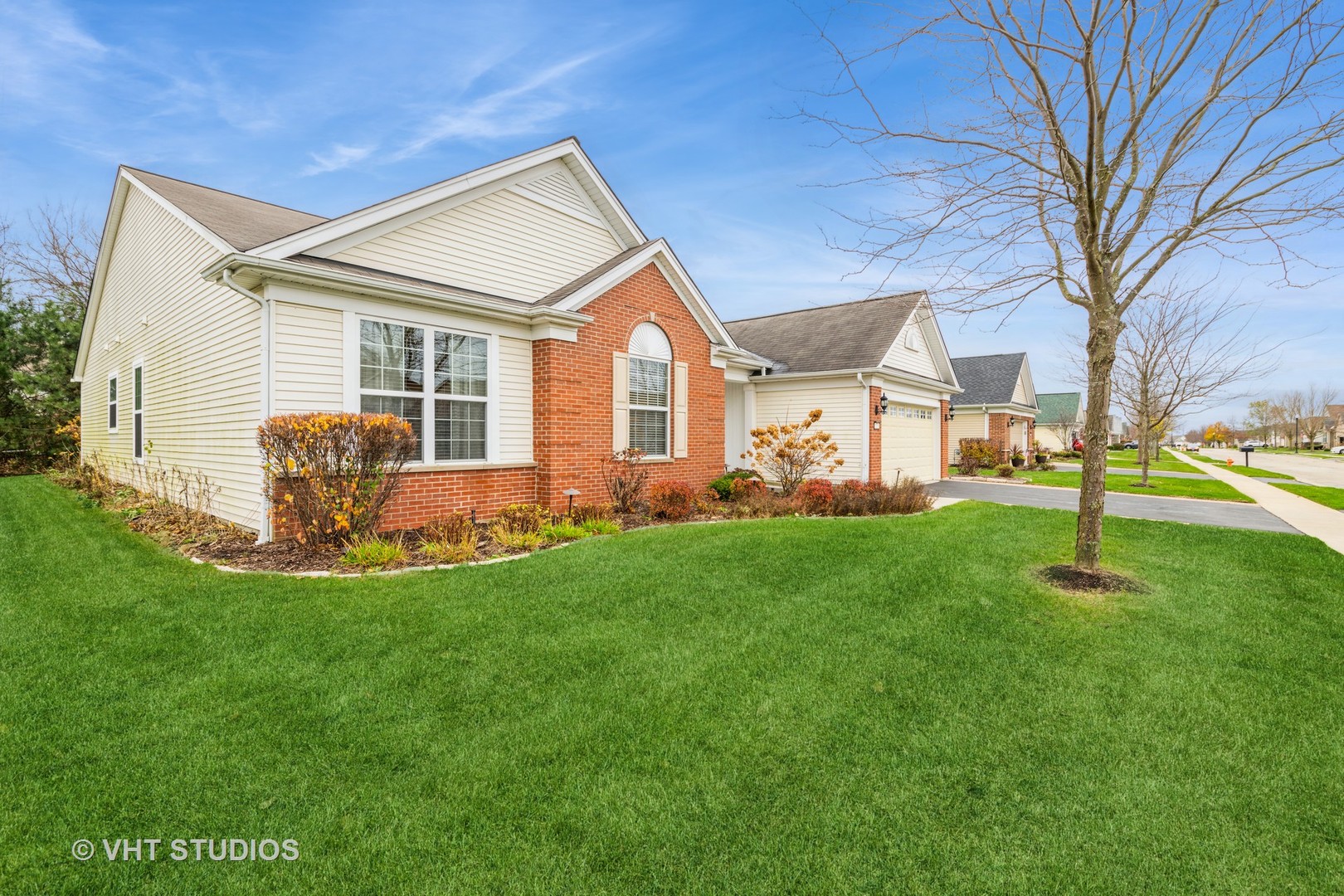 573 Tuscan View Drive Elgin, IL 60124 - Photo 5 of 46 Gallery Image 5