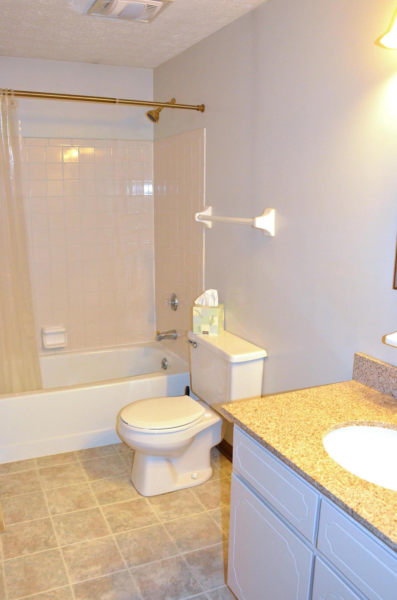 2415 Willis Road Dublin, OH 43016 - Photo 20 of 42 Gallery Image 20