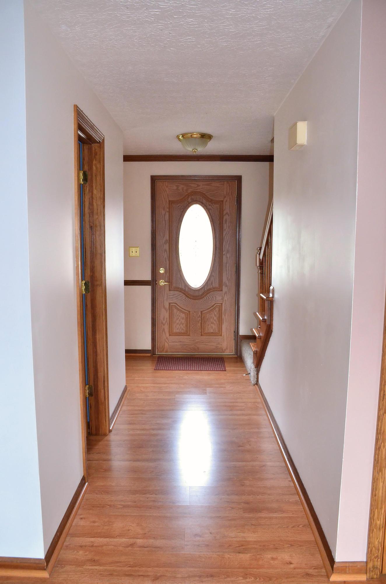 2415 Willis Road Dublin, OH 43016 - Photo 4 of 42 Gallery Image 4
