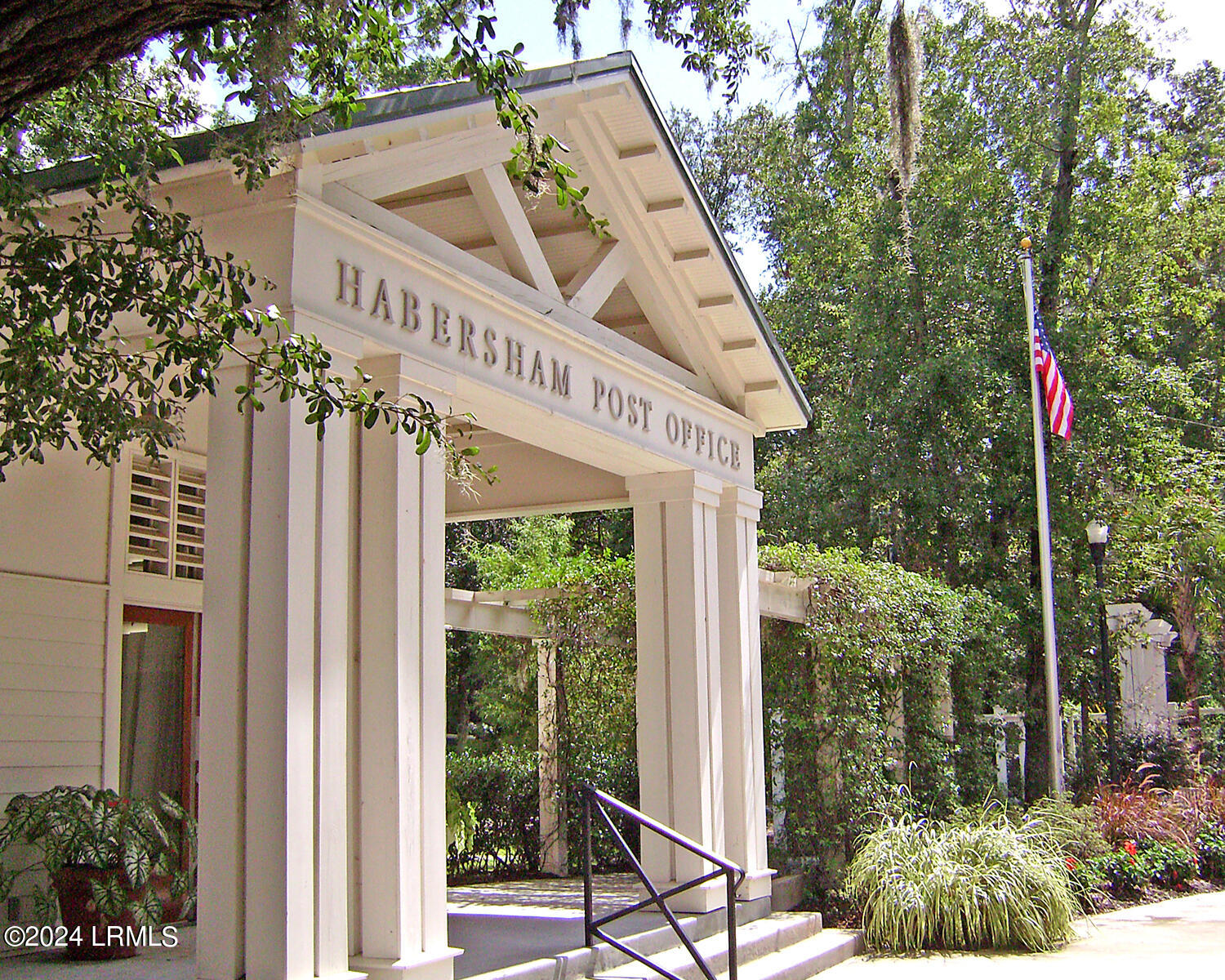 90 Old Oyster Factory Road Beaufort, SC 29906 - Photo 5 of 10 Post Office (10)