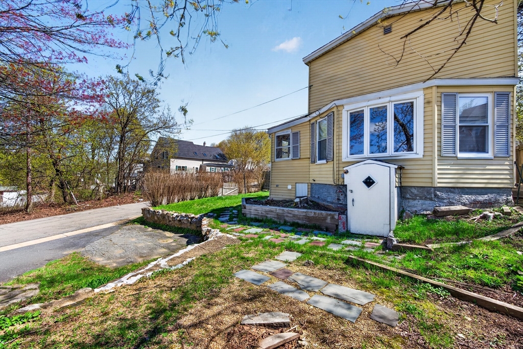 40 Moran Street Gardner, MA 01440 - Photo 21 of 32