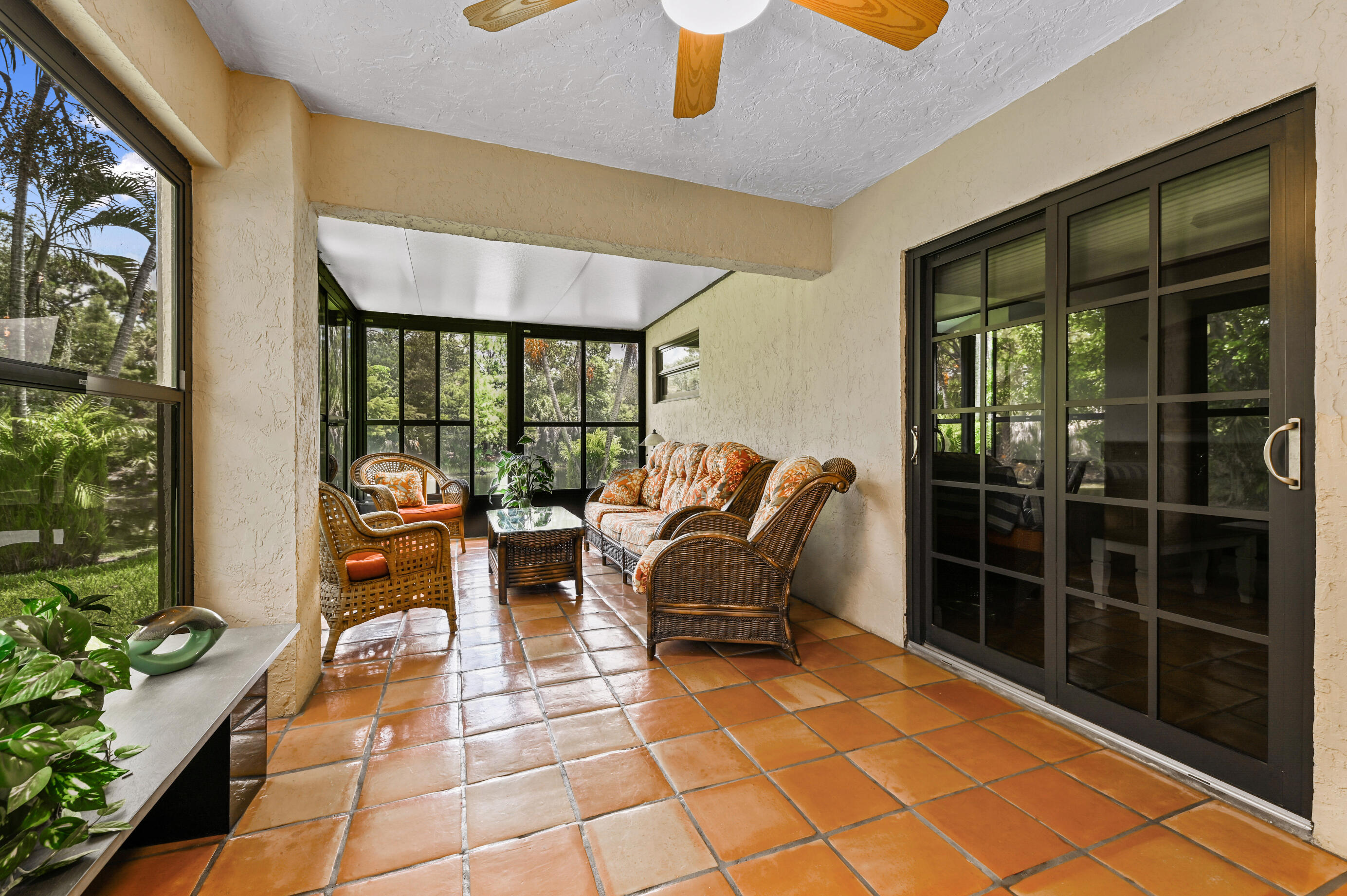 153 Island Way Greenacres, FL 33413 - Photo 9 of 33 9