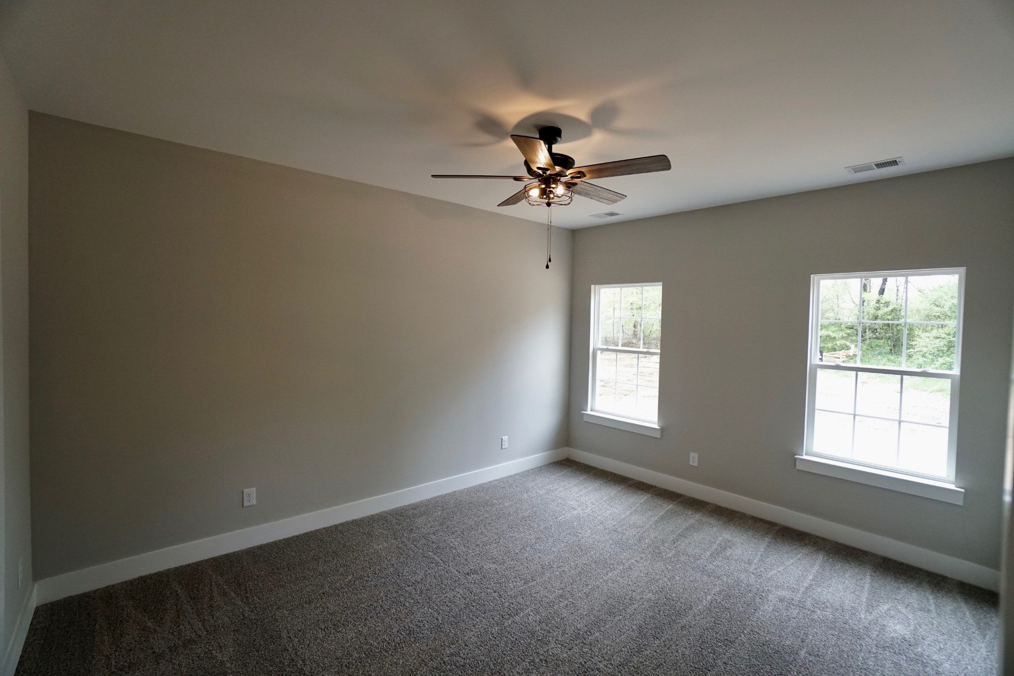 940 19th Avenue West Springfield, TN 37172 - Photo 6 of 11 Gallery Image 6
