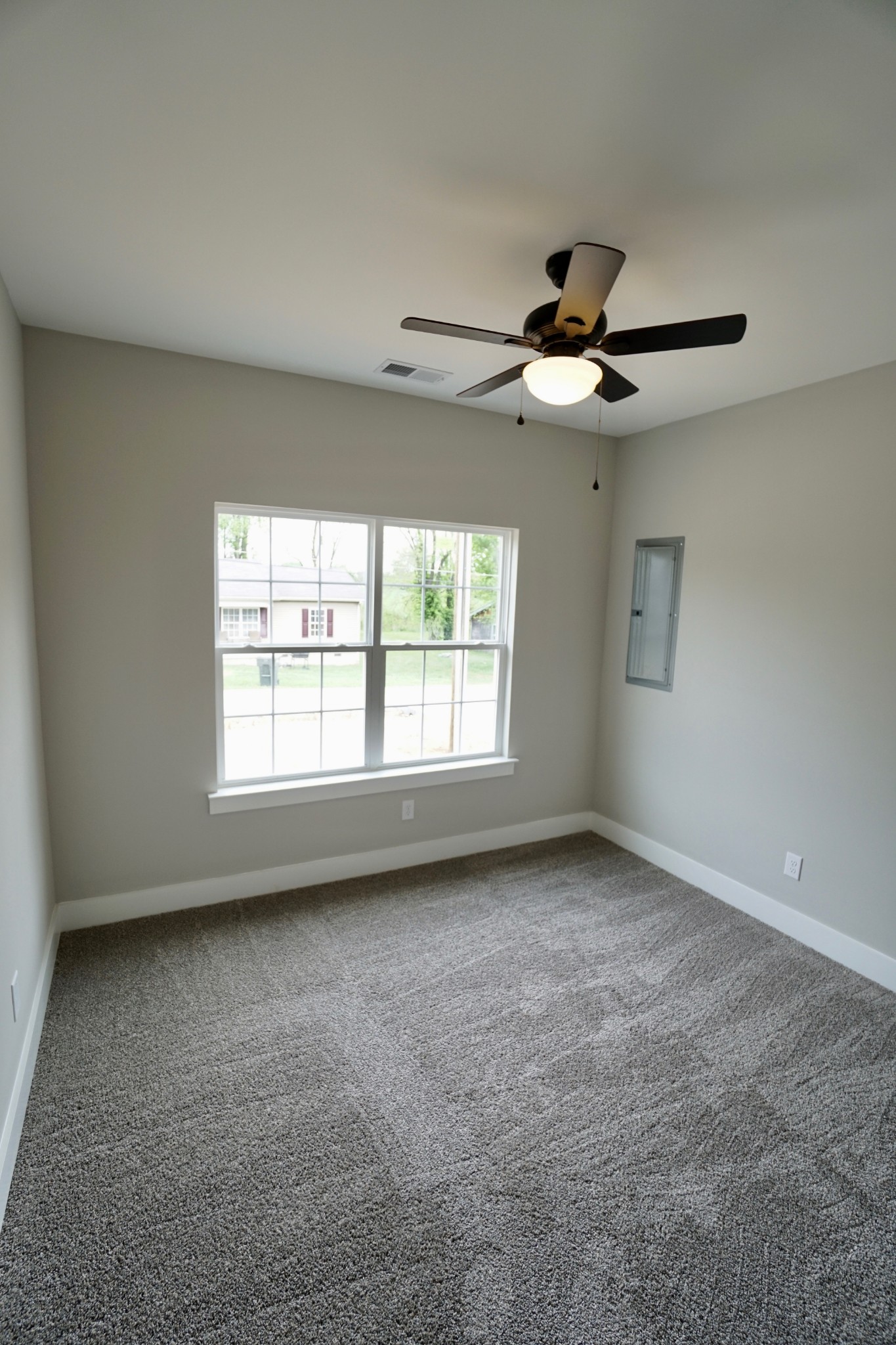 940 19th Avenue West Springfield, TN 37172 - Photo 10 of 11 Gallery Image 10