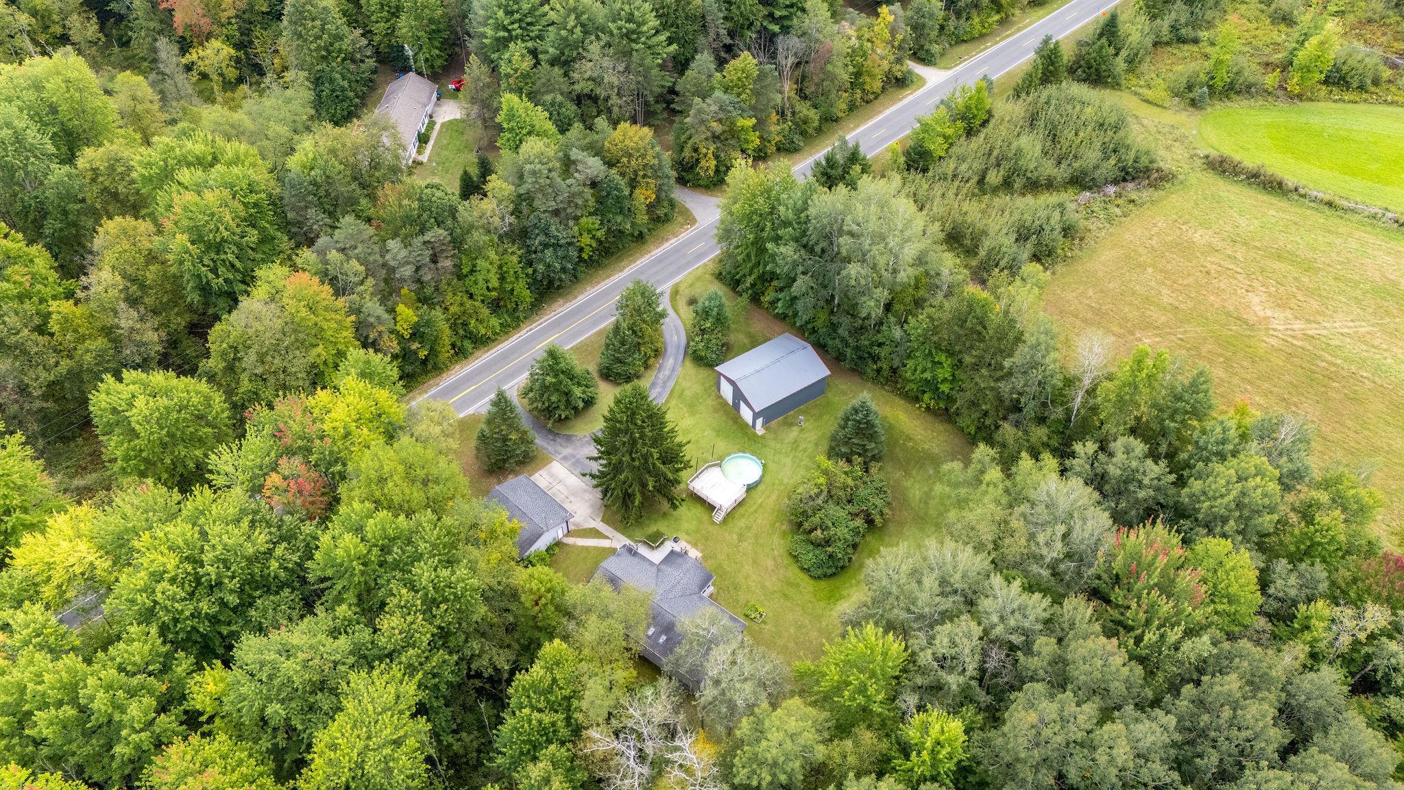 4812 Southeast County Line Road Shepherd, MI 48883 - Photo 37 of 47 1950997-f1e8c89d-6910-48eb-940a-6608edc2b89d.JPG