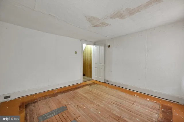 $69,900 | 10 East Grand Avenue, Tower City, PA 17980