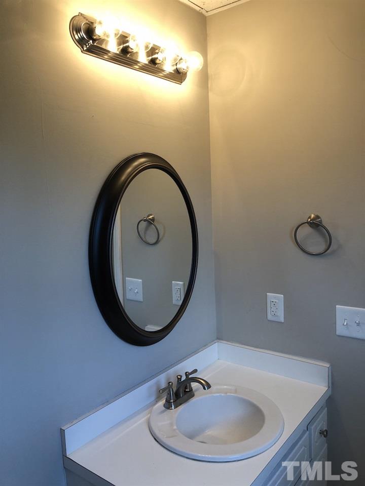 8055 Covered Bridge Road Wendell, NC 27591 - Photo 10 of 19 Gallery Image 10