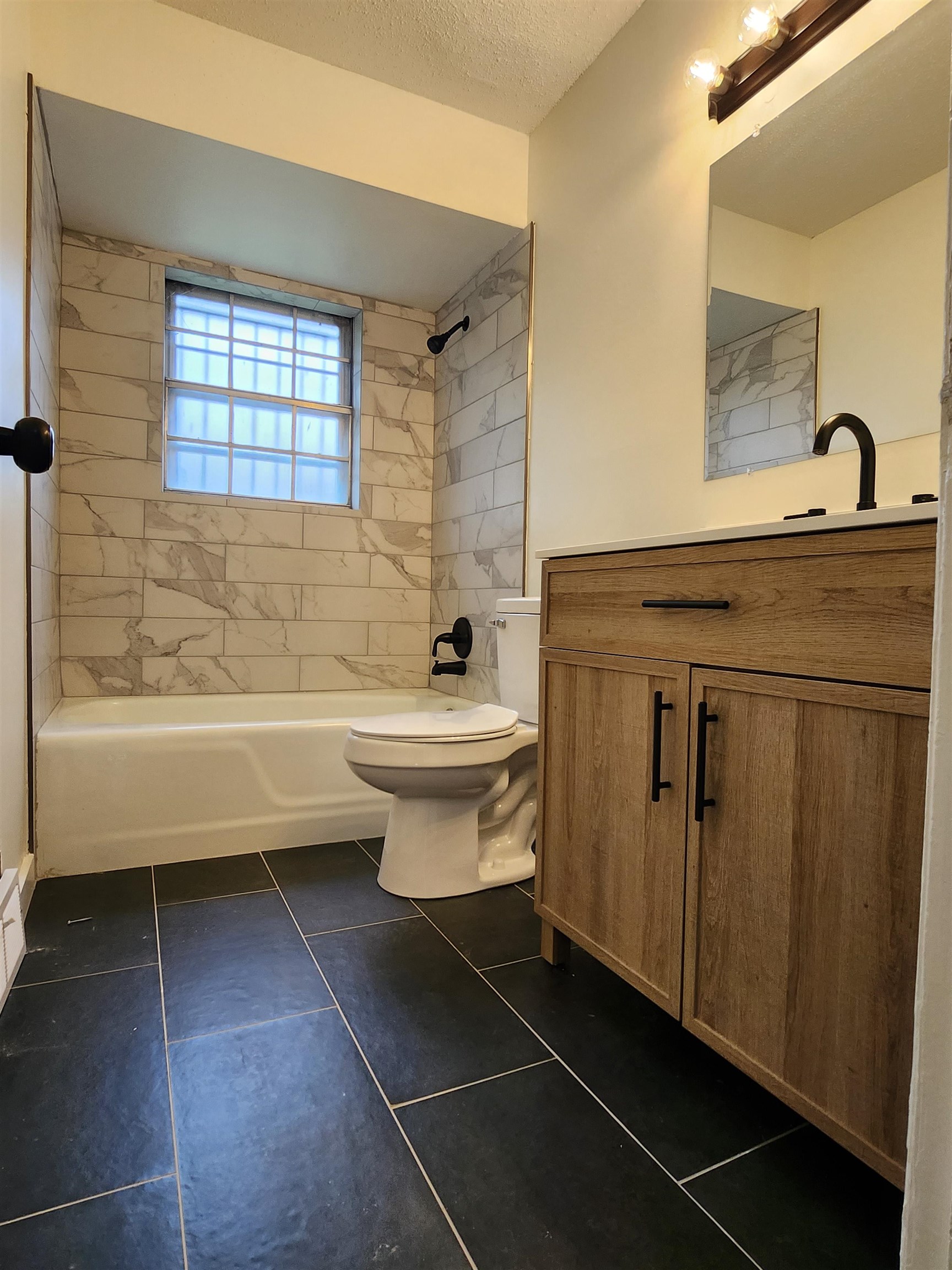 2085 Oakvalley Road Memphis, TN 38116 - Photo 19 of 39 Gallery Image 19