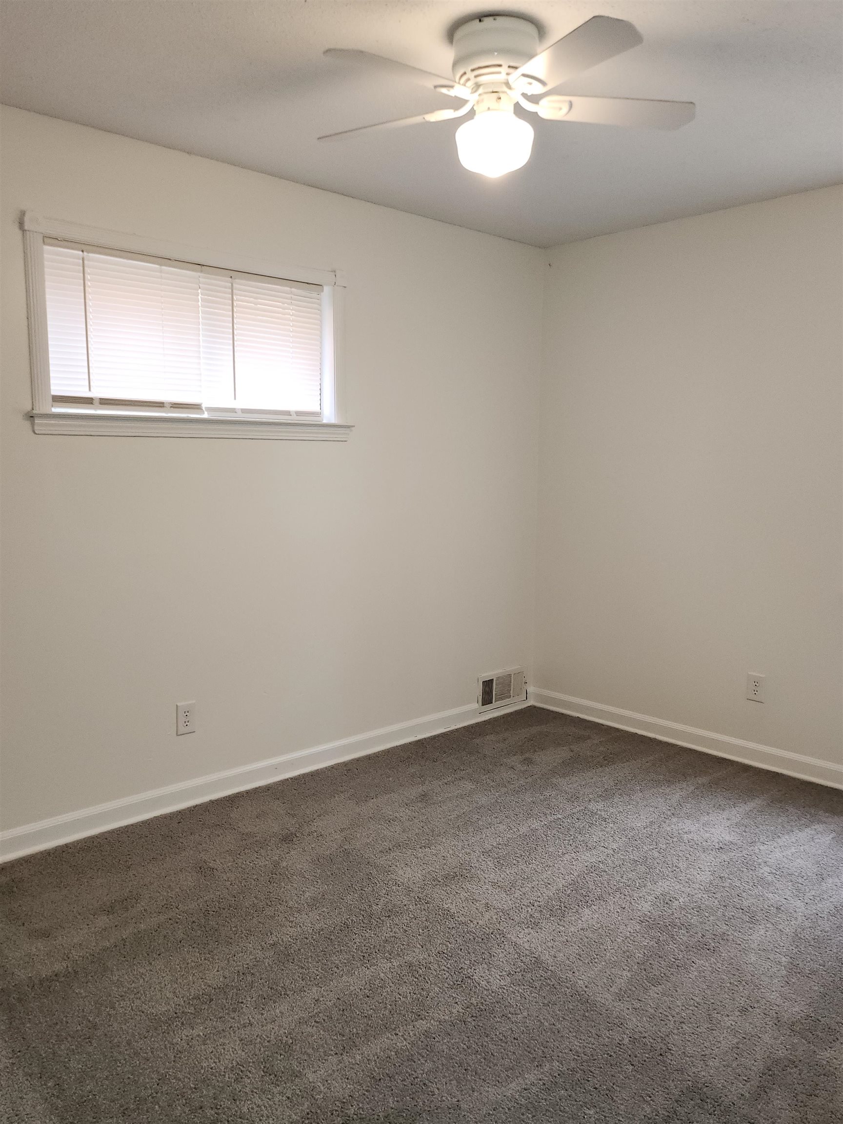 2085 Oakvalley Road Memphis, TN 38116 - Photo 21 of 39 Gallery Image 21