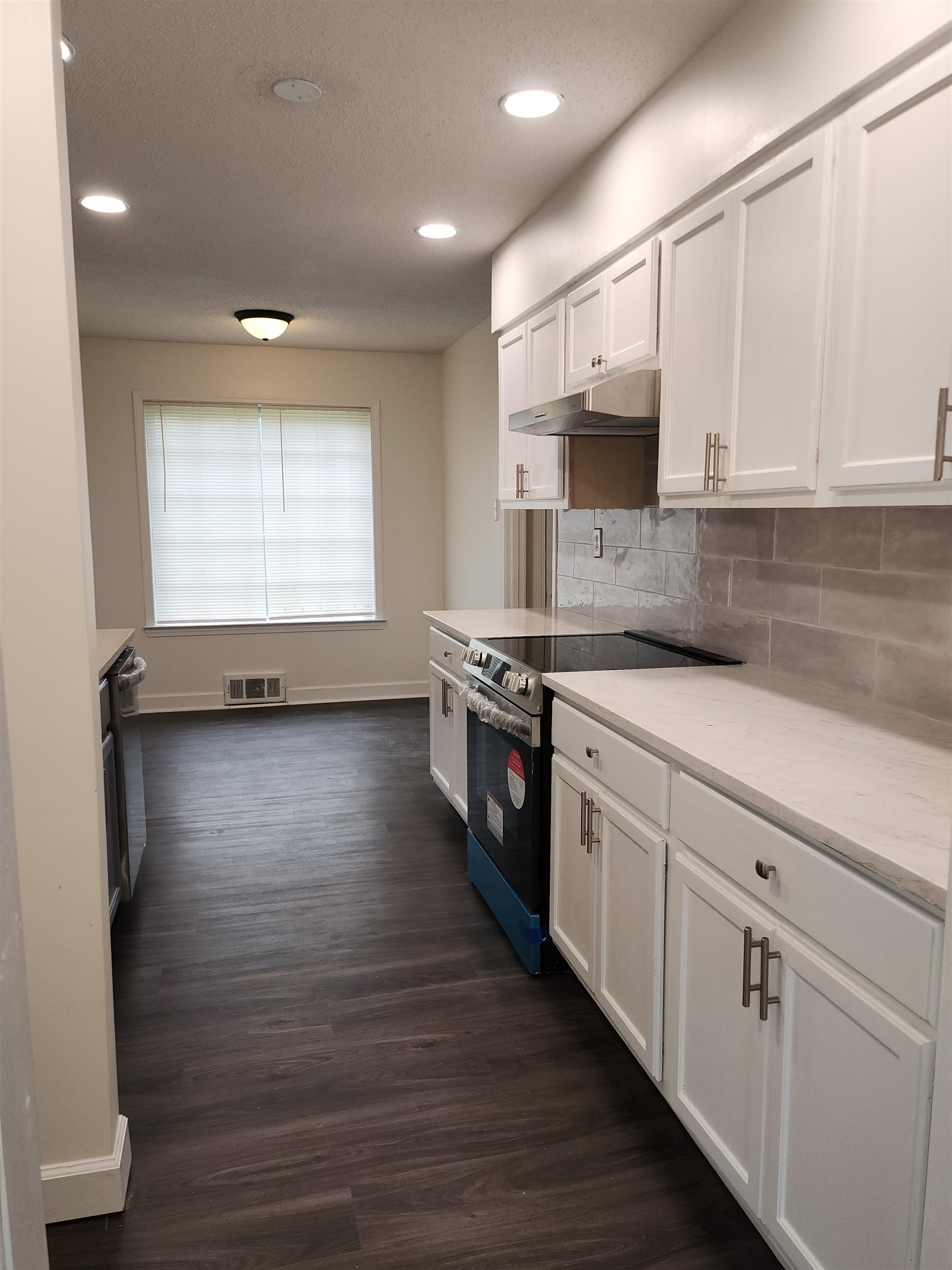 2085 Oakvalley Road Memphis, TN 38116 - Photo 8 of 39 Gallery Image 8