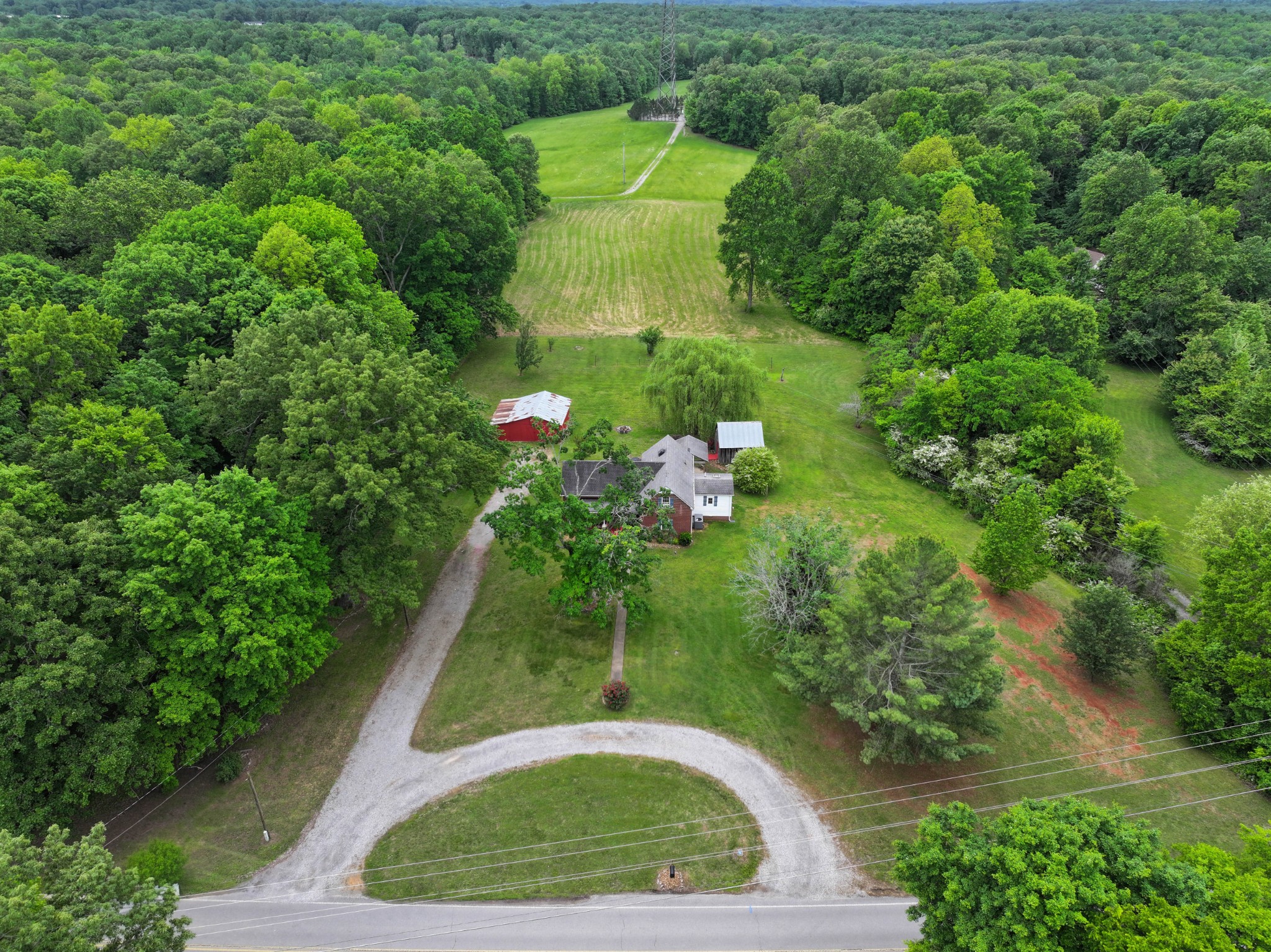 2360 Jarrell Ridge Road Clarksville, TN 37043 - Photo 4 of 29 Gallery Image 4
