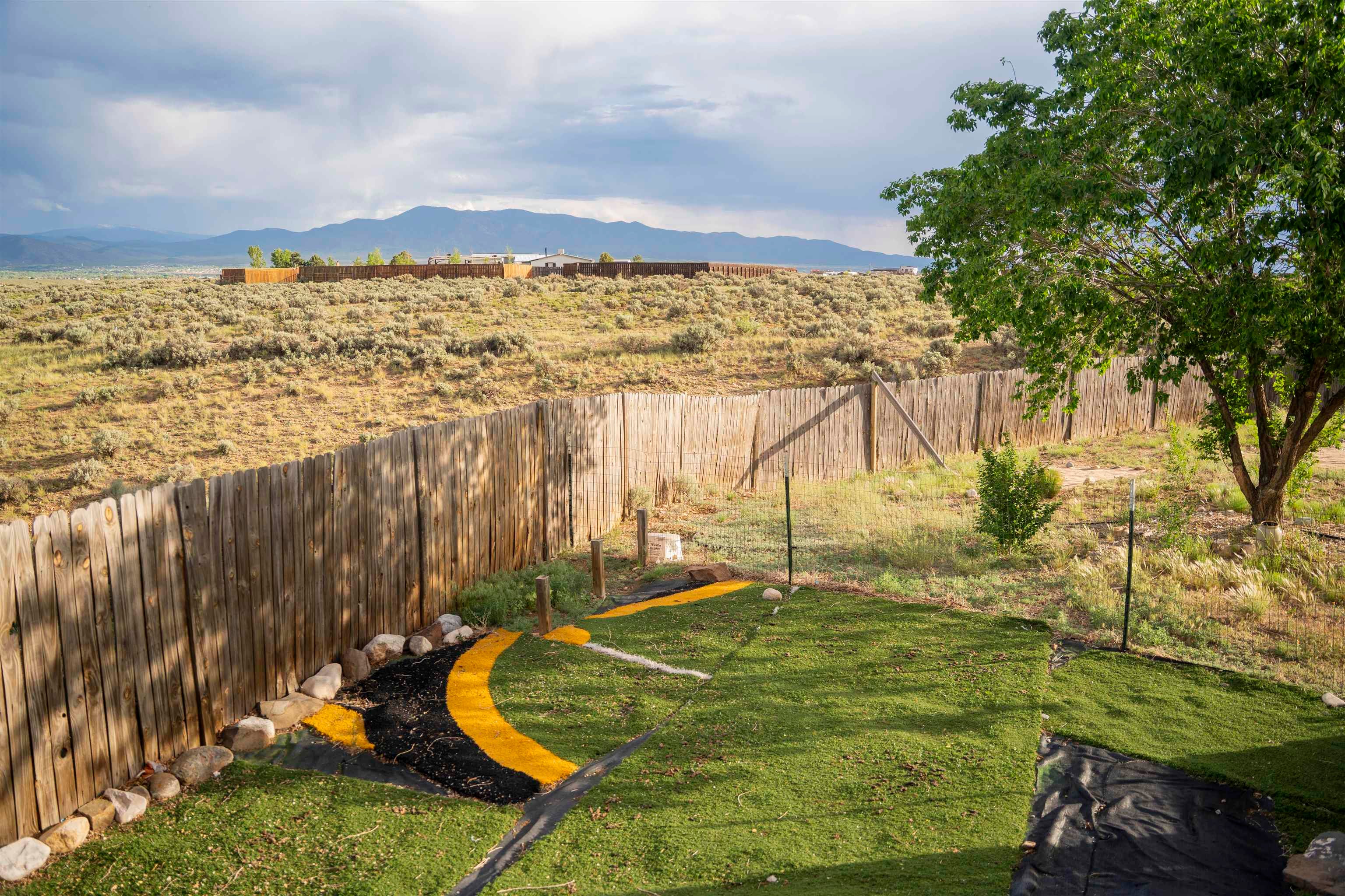 14 Toda Vista Road El Prado, NM 87529 - Photo 33 of 45 Gallery Image 33