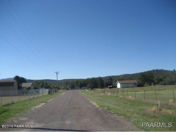 18672 Jerry Holbrook Road Peeples Valley, AZ 86332 - Photo 2 of 4 STREET VIEW