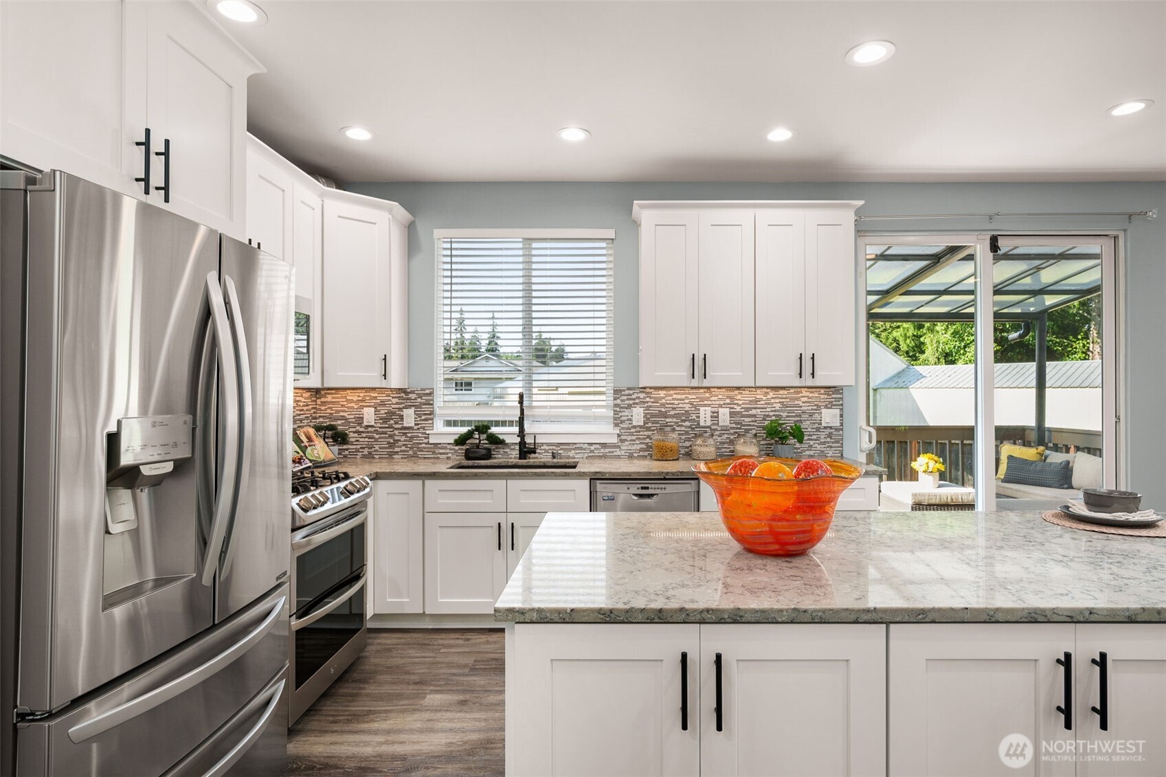 20121 Bartlett Road Bothell, WA 98012 - Photo 13 of 36