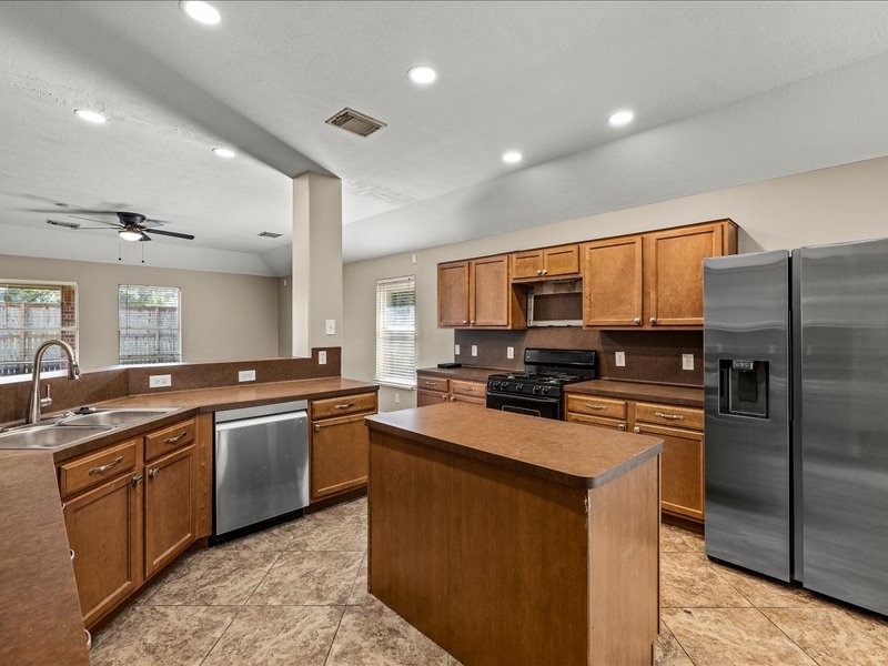 167 Rustic Colony Lane Dickinson, TX 77539 - Photo 31 of 32 Gallery Image 31