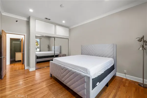 $5,250 | 6223 Simpson Avenue, North Hollywood, CA 91606