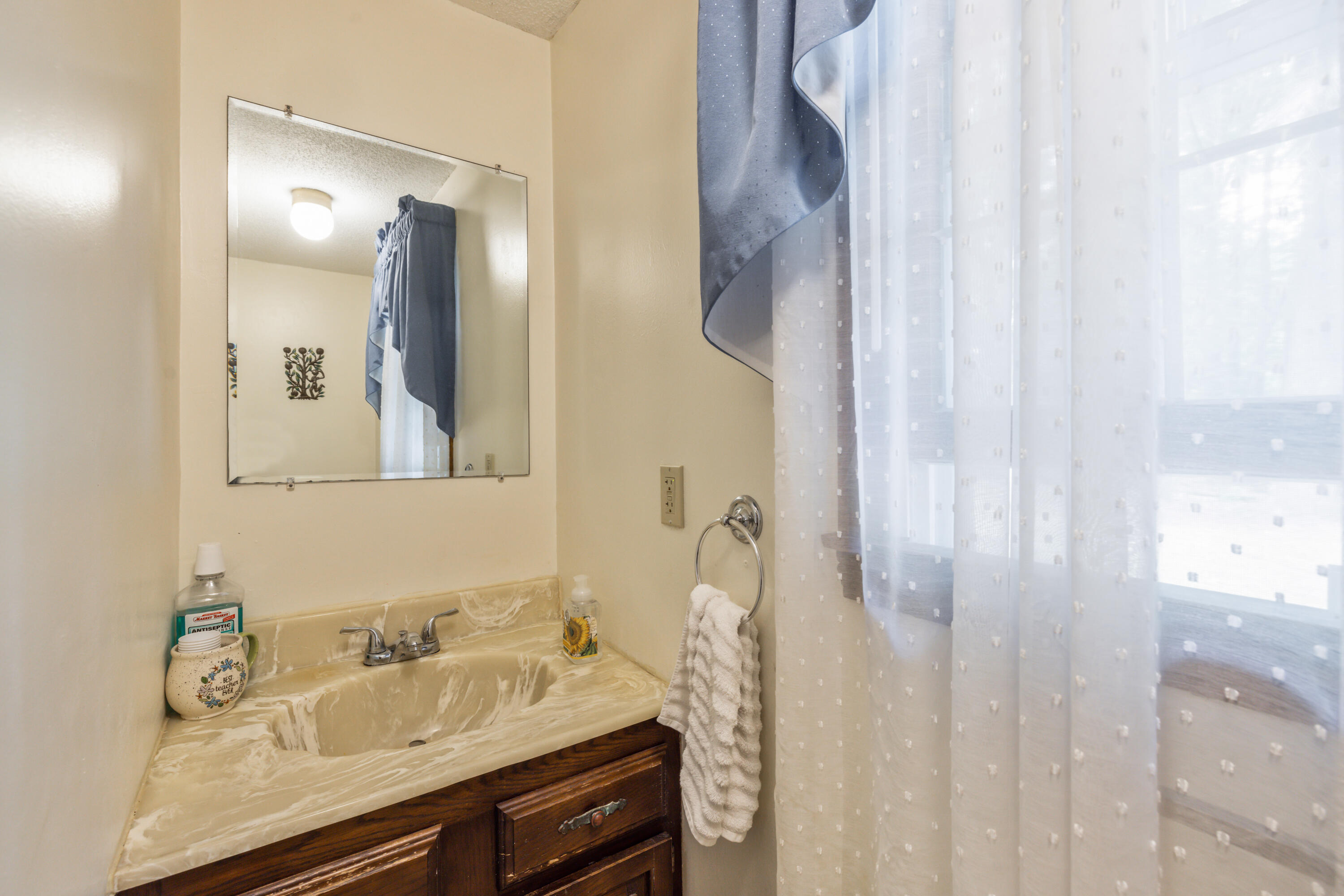 13 Meadowview Road Windham, ME 04062 - Photo 12 of 36 3G0A9465
