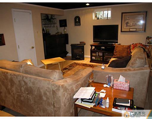 38 Winton Road East Brunswick, NJ 08816 - Photo 22 of 25 Gallery Image 22