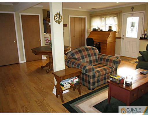 38 Winton Road East Brunswick, NJ 08816 - Photo 6 of 25 Gallery Image 6