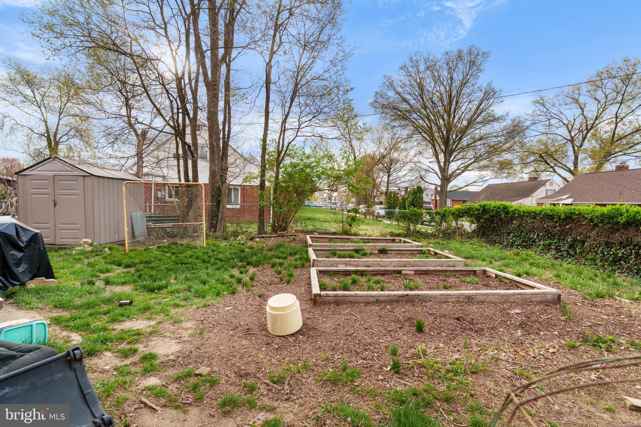 9707 Braddock Road Silver Spring, MD 20903 - Photo 31 of 32 Spacious backyard
