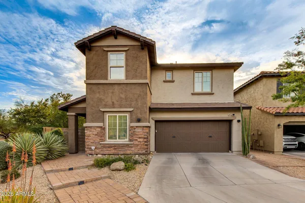 $1,295,000 | 21711 North 39th Place, Phoenix, AZ 85050