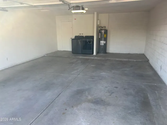 $2,000 | 17236 North 1st Place, Phoenix, AZ 85022