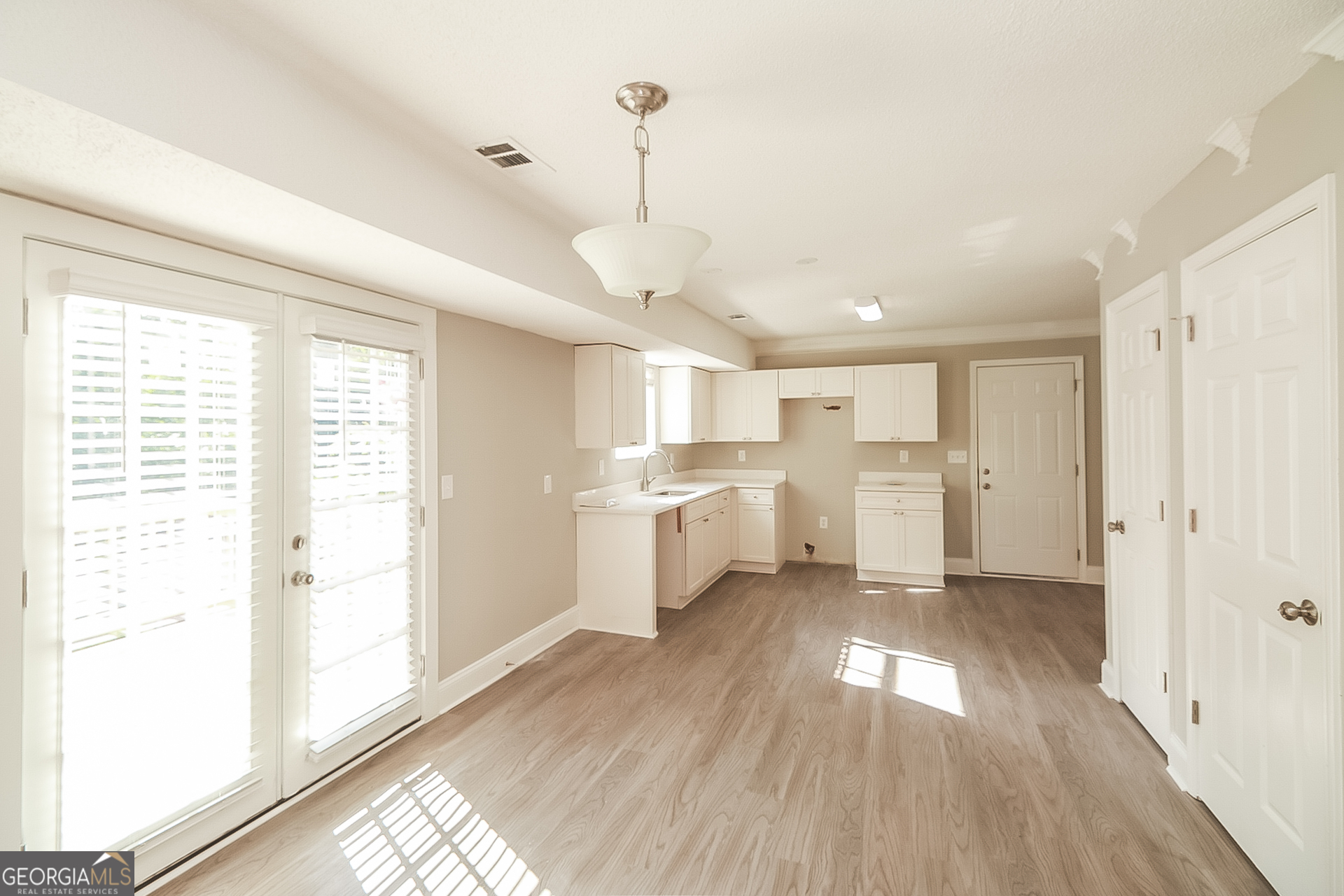 2190 Surrey Trail Atlanta, GA 30349 - Photo 4 of 18