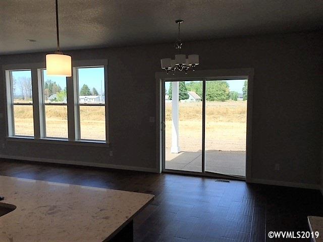 5931 Northeast Trask Lane Albany, OR 97321 - Photo 7 of 17